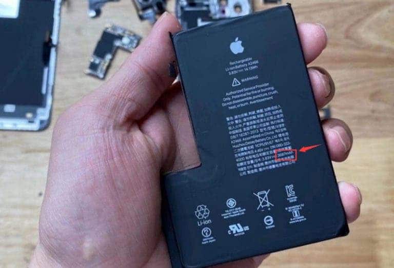 iPhone 12 Pro Max first disassembly: uses a L-shaped 3687 mAh battery