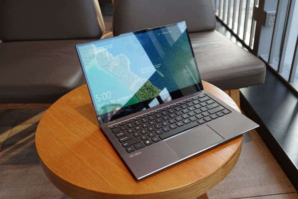 New picture of the ultra-portable CHUWI LarkBook laptop - Gizchina.com