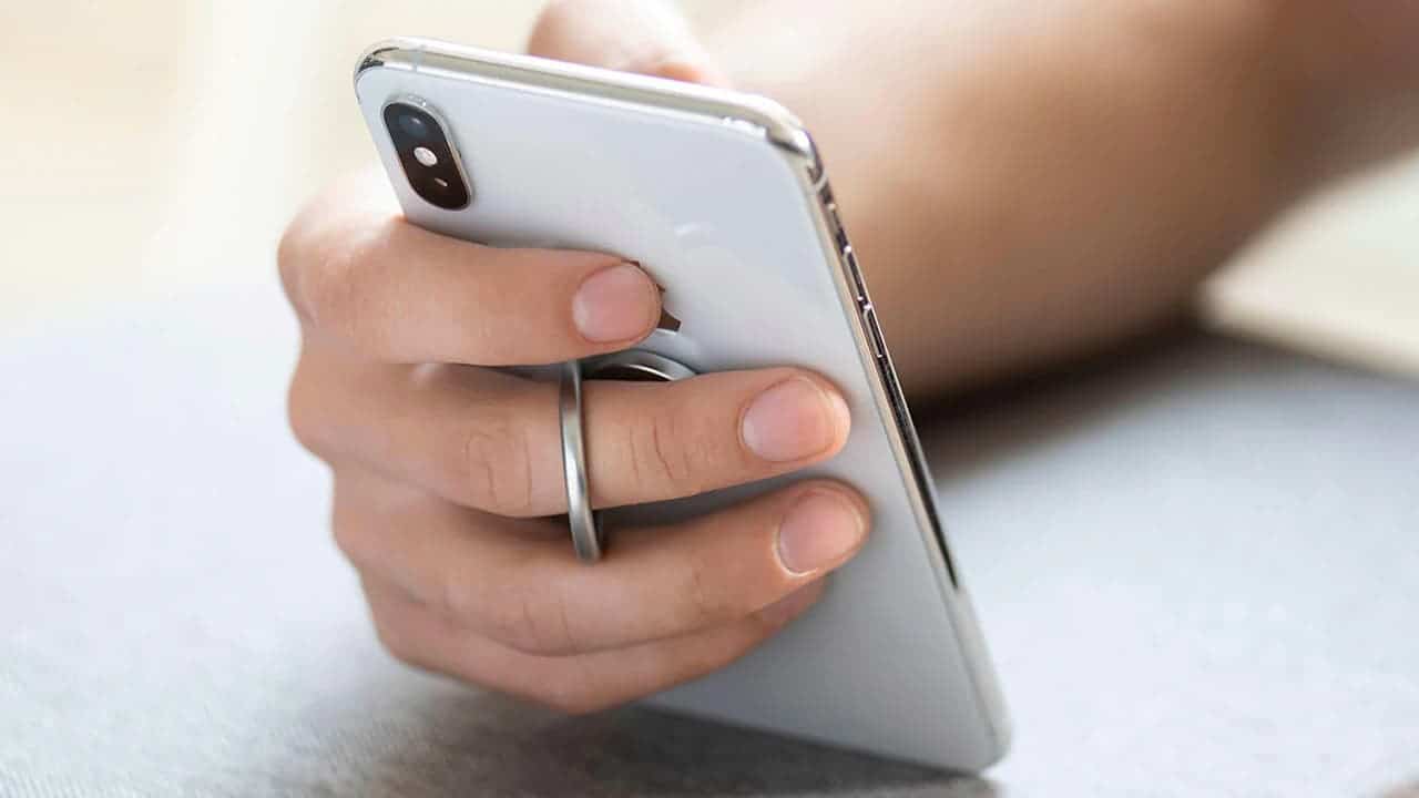Phone grip to keep it pristine